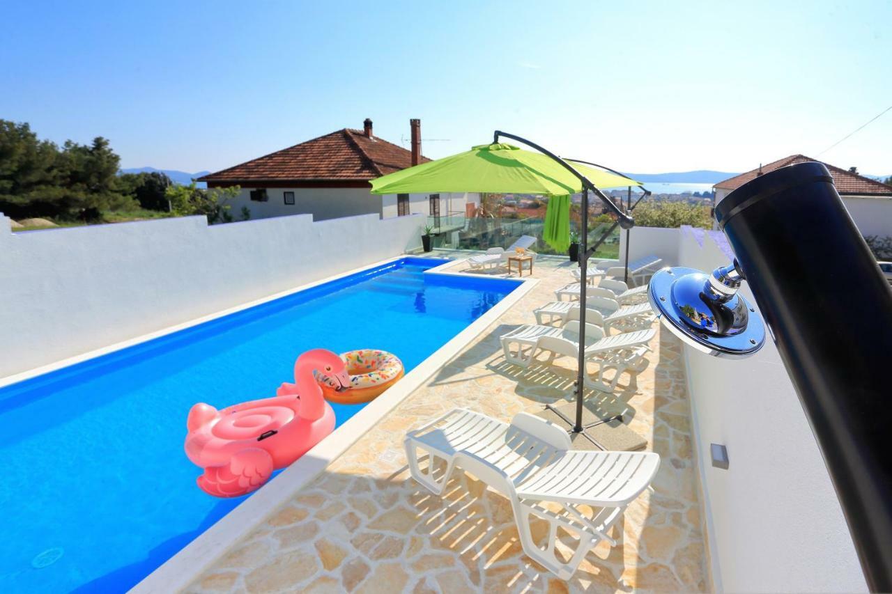Apartment And Pool Nika Bibinje Eksteriør billede